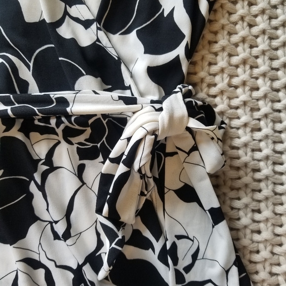 Merona black and off white floral dress - Picture 4 of 7